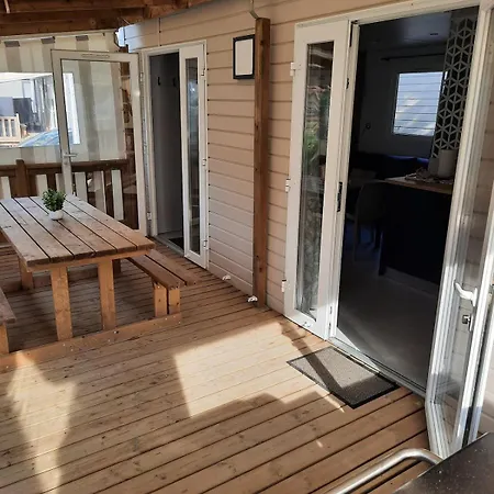 Mobil Grd Confort 4 Ch 8 Pers 4 Etoiles Plancha Terrasse Couverte Linge Fournis Apartman *