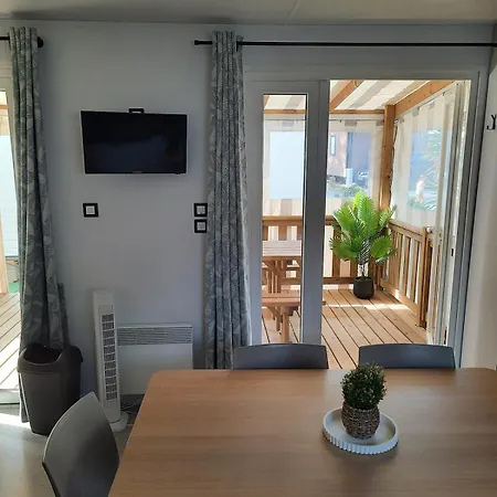 Mobil Grd Confort 4 Ch 8 Pers 4 Etoiles Plancha Terrasse Couverte Linge Fournis Daire