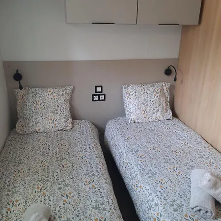 Mobil Grd Confort 4 Ch 8 Pers 4 Etoiles Plancha Terrasse Couverte Linge Fournis Apartman