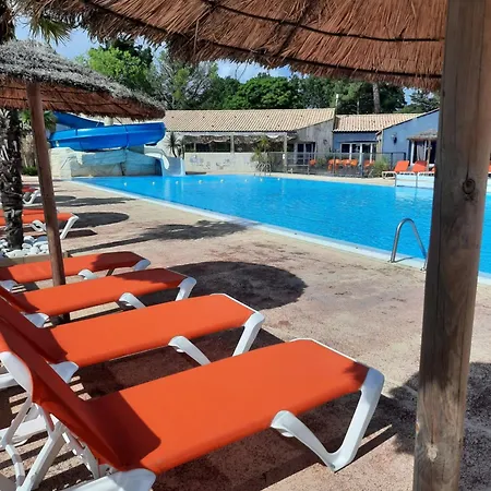 Mobil Grd Confort 4 Ch 8 Pers 4 Etoiles Plancha Terrasse Couverte Linge Fournis Daire